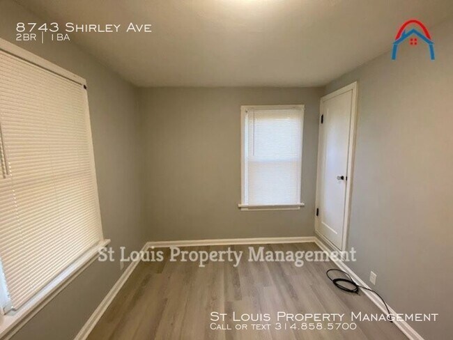 Building Photo - Two Bedroom Bungalow in Quiet Area