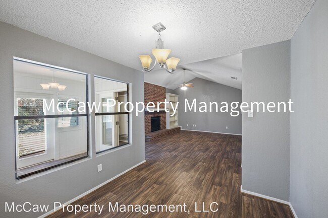 Foto del edificio - 2 br, 2 bath House - 417 Bond St