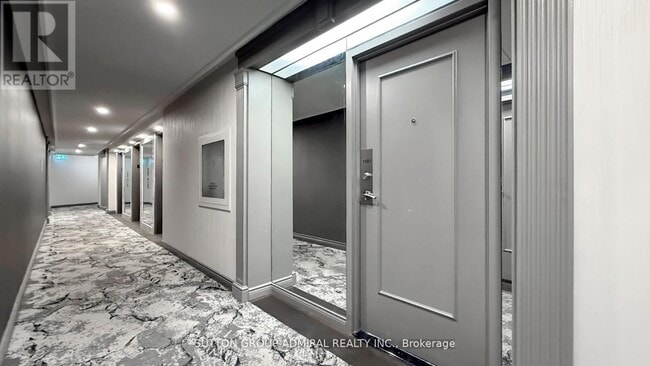 Building Photo - 7300 Yonge St