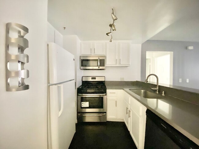 Foto del interior - Rampart Village Apartments