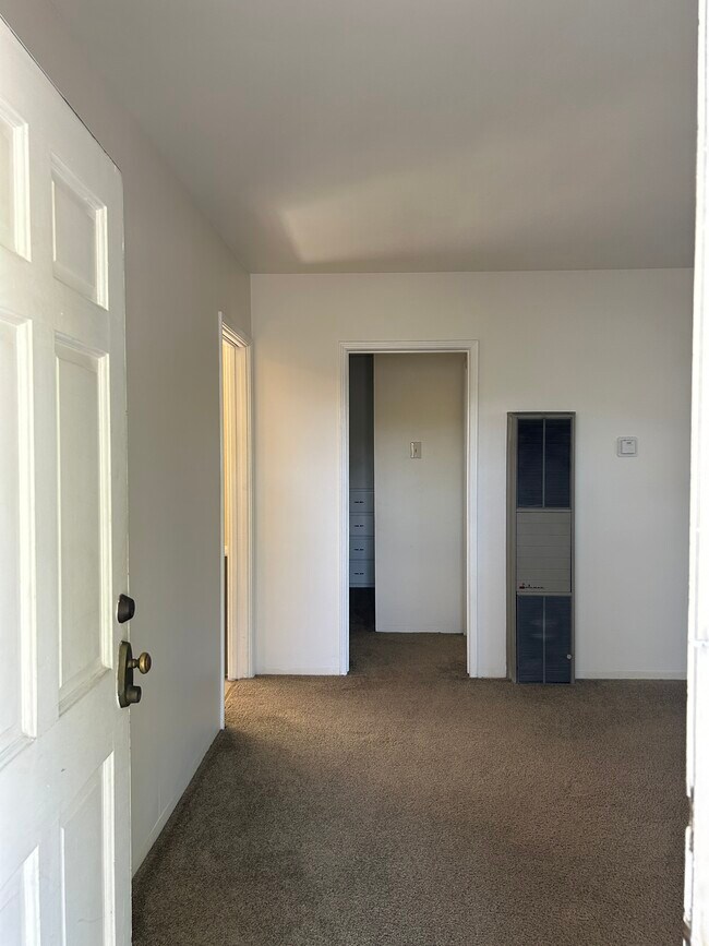 Living room - 111 1/2 N 6th St