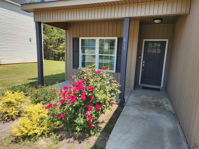 Building Photo - 415 Haddenham Ct