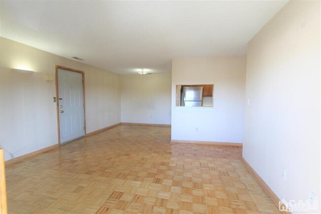 Building Photo - 4812 Ravens Crest Dr