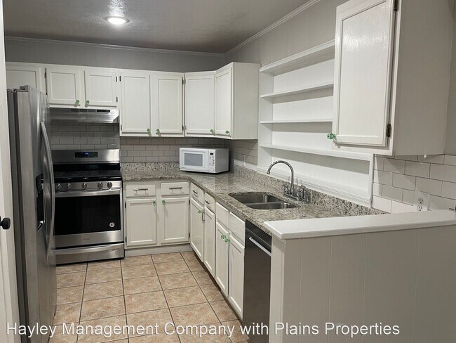 Foto del edificio - 4 br, 2.5 bath House - 215 Green St.