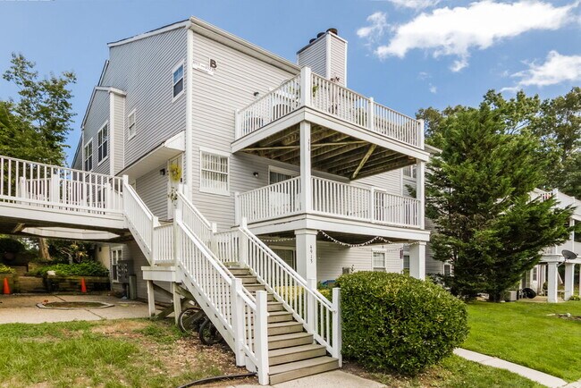 Foto del edificio - 4915 Winterbury Dr
