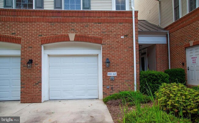 Building Photo - 8986 Harrover Pl