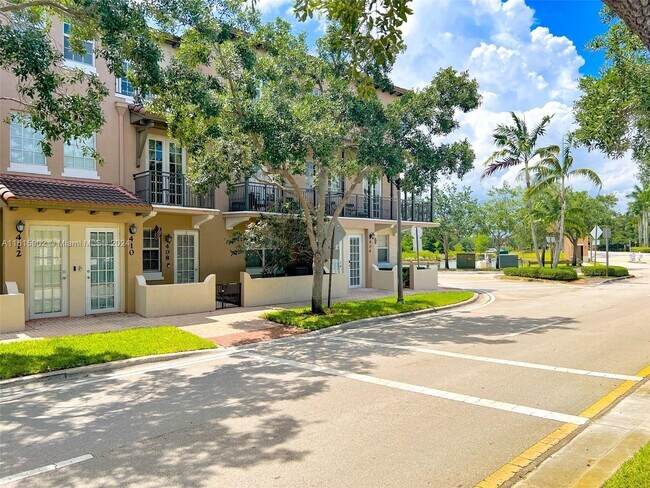 Building Photo - 410 SW 147th Ave