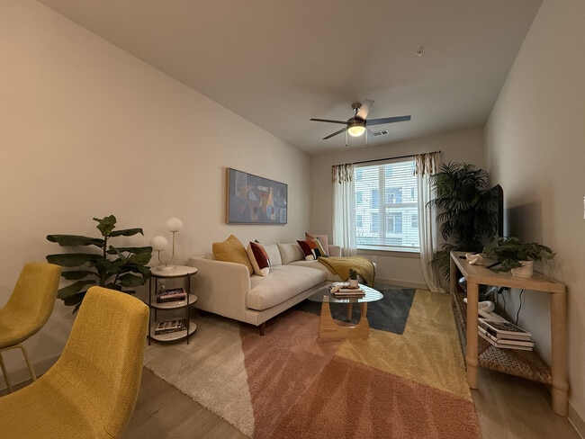 Building Photo - 1102 Treeta Trl