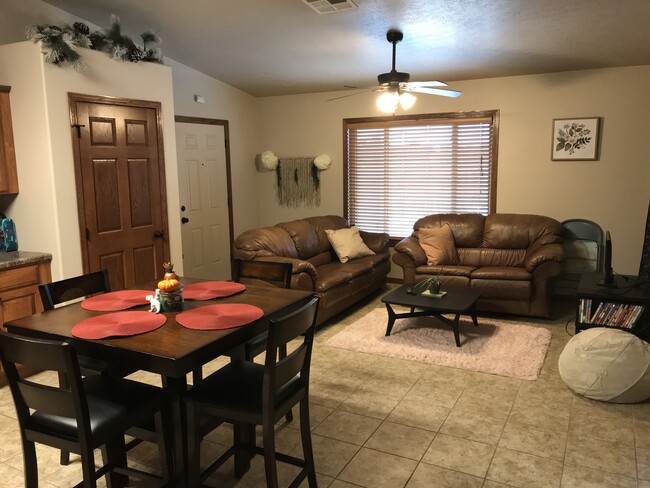 Living Room - 1430 E Clark St