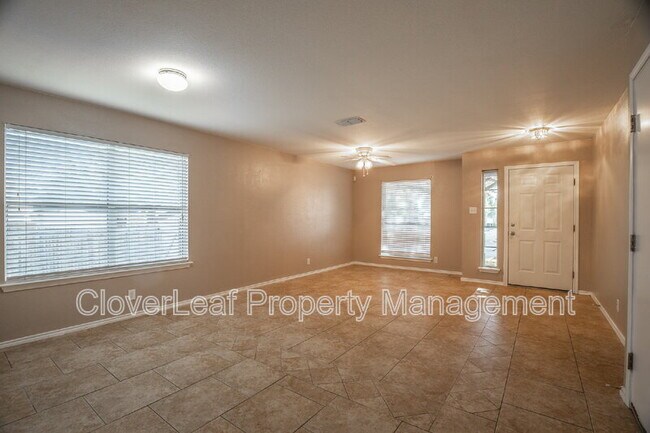 Building Photo - 9123 Valhalla