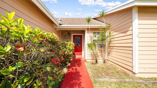 Foto del edificio - 14780 SW 139th Ct