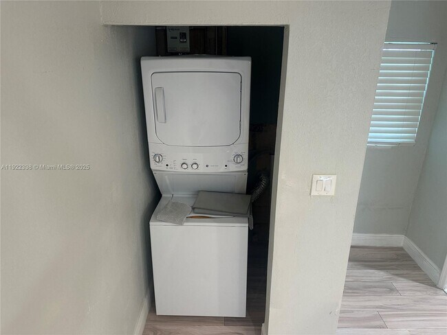 Foto del edificio - 20250 SW 182nd Ave