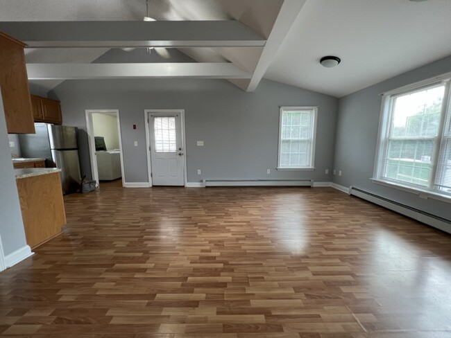 Large Open Living Space - 471 Naugatuck Ave