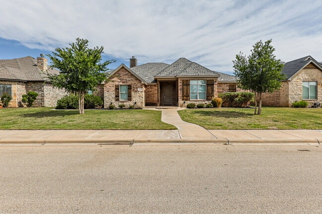 Foto del edificio - Luxury 4-Bedroom, 3-Bathroom Home in Kelsey Park – South Lubbock