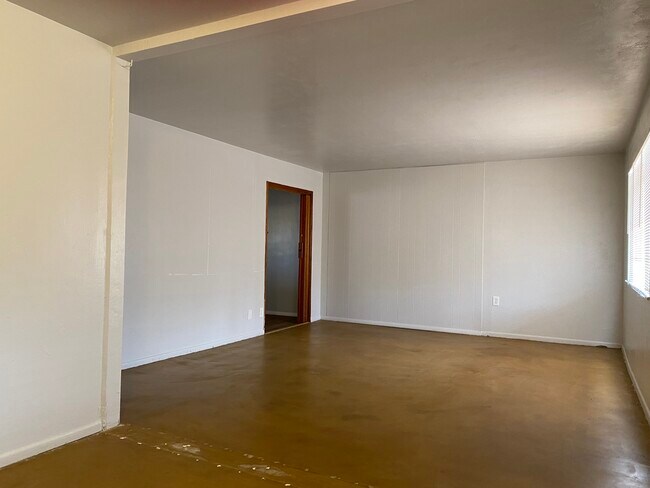 Foto del edificio - 1014 W 17th Pl