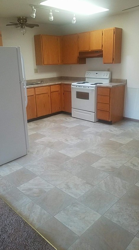 Kitchen - 419 Pacific St