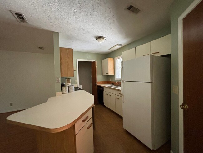Foto del edificio - 6792 Willowbrook Dr