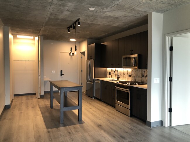 Foto del edificio - 177 N Ada St
