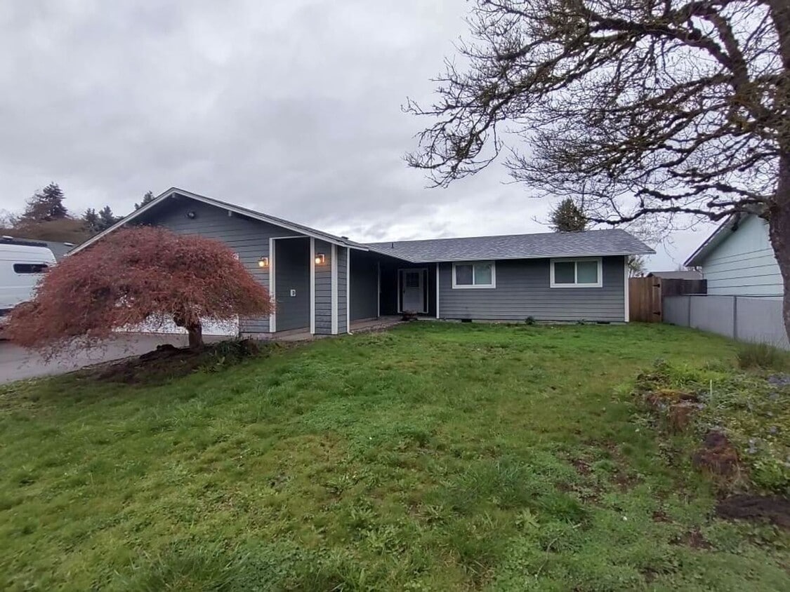Beautiful 3BD/2BA Home In The Ferry St Bri... House Rental in Eugene