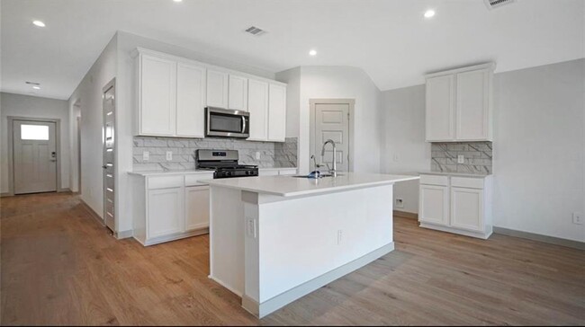 Foto del edificio - 29910 Gallatin River Ln