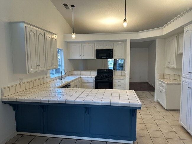 Building Photo - 2322 E Murray Ct