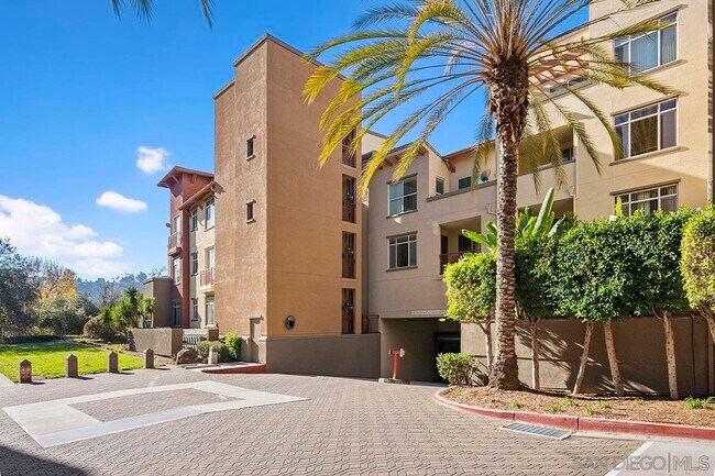 Foto del edificio - 8233 Station Village Ln