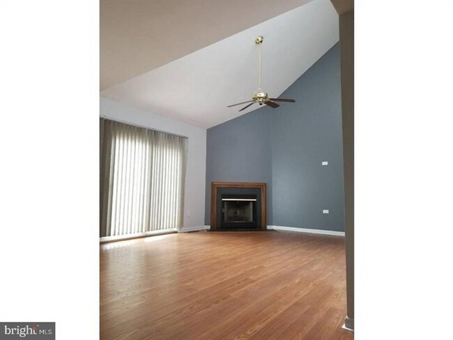Foto del edificio - 89 Winterberry Ct