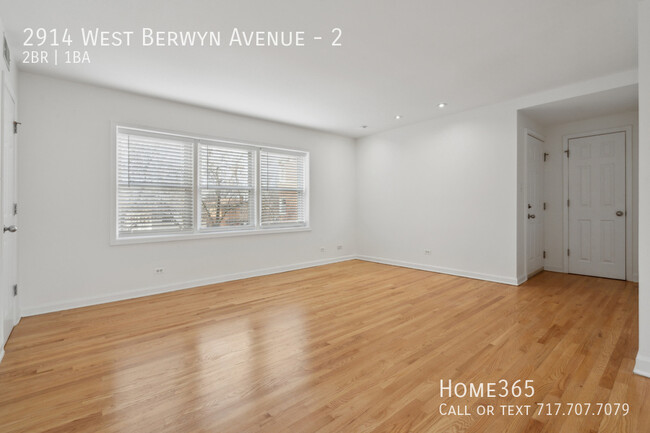 Building Photo - 2914 W Berwyn Ave