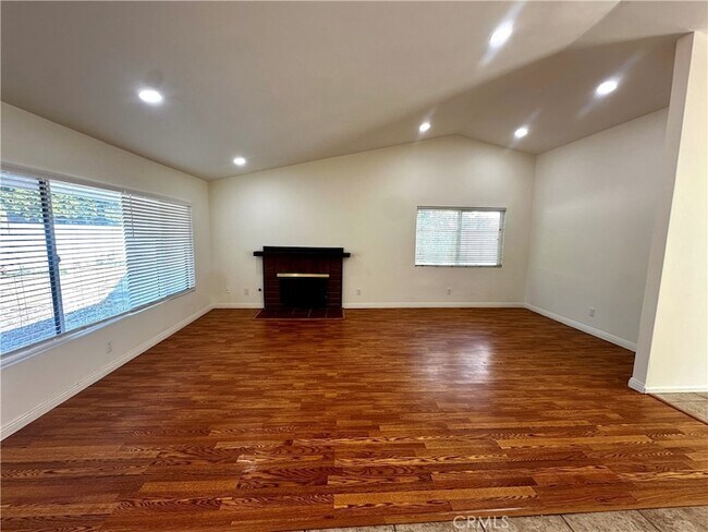 Foto del edificio - 18562 Stare St