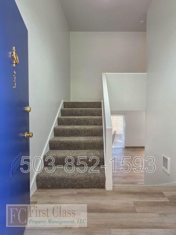 Foto del edificio - 8500 SW Canyon Dr