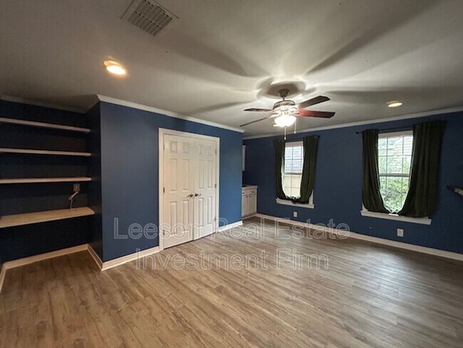 Foto del edificio - 3715 Greenway Pl