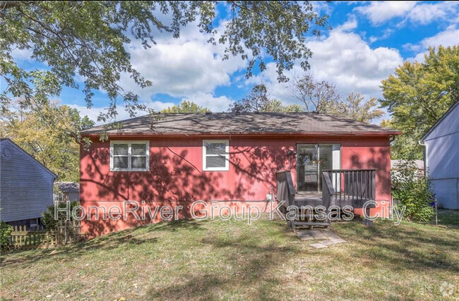 Building Photo - 2720 NW Castle Dr