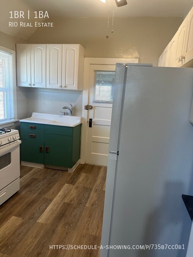 Foto del edificio - Must See One Bedroom in Baker Neighborhood!!