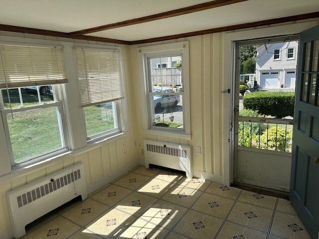 Building Photo - 67R Village St