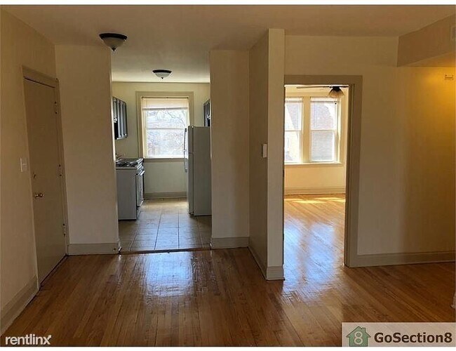 Building Photo - 1351 W 90th St