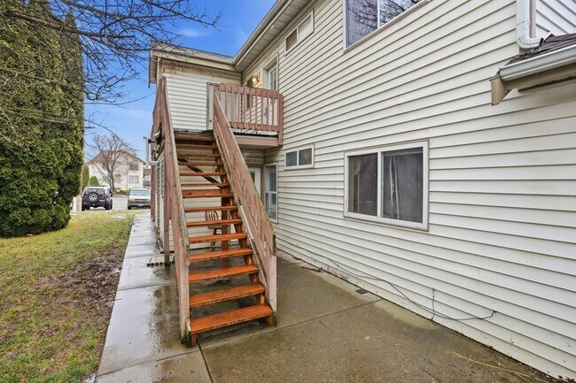 Building Photo - 3385 W Lilac Ct