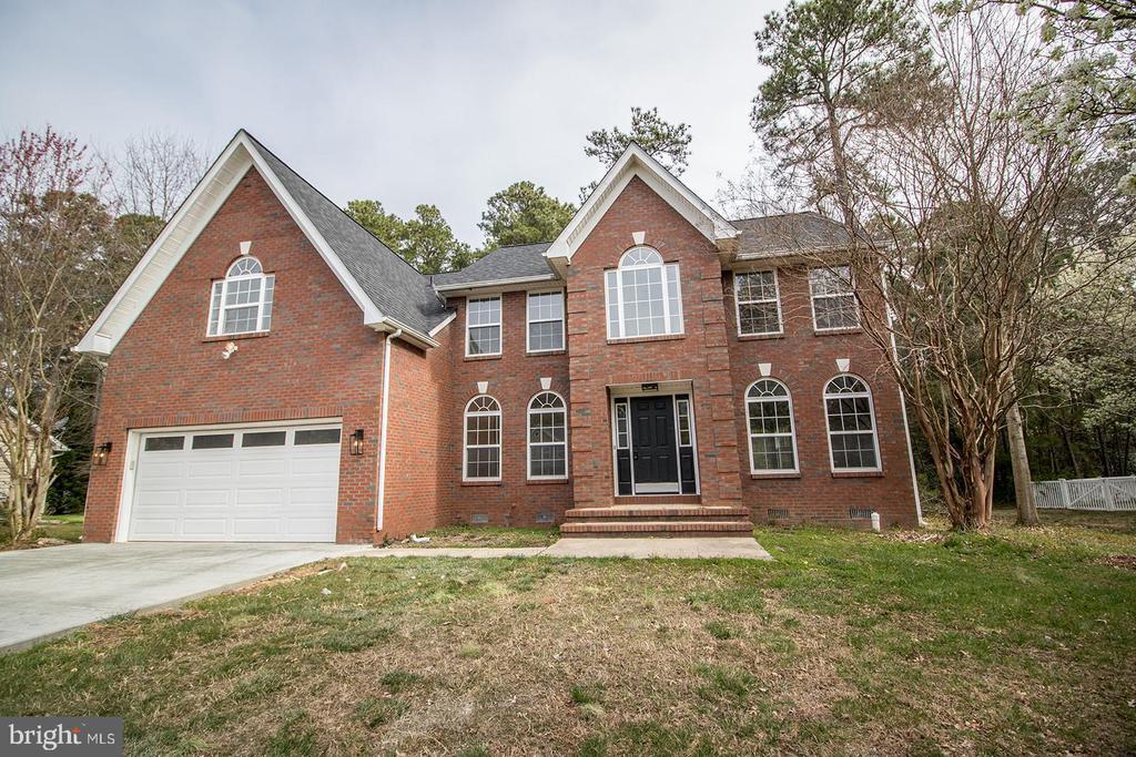Primary Photo - 45192 Loblolly Ct