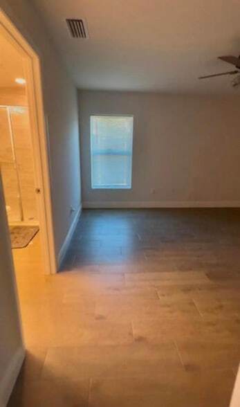 Foto del edificio - 4150 130th Ave N