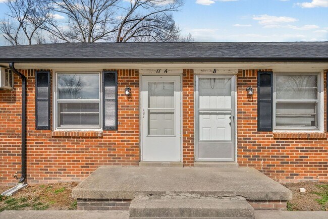 Foto del edificio - 111 Tandy Dr