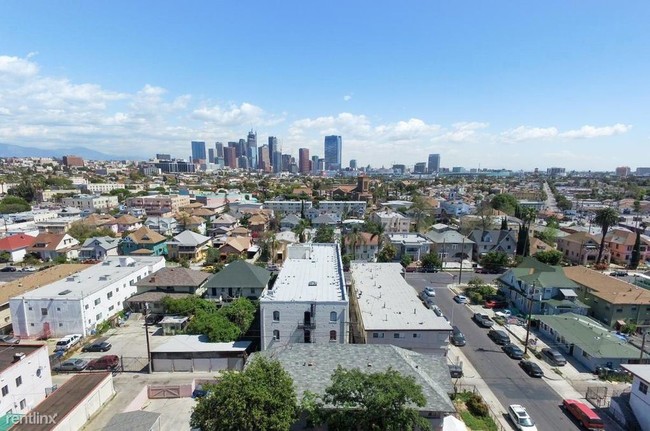 Foto del edificio - Studio, 1 bath  - 1423 Magnolia Ave
