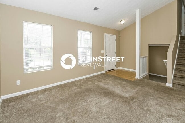 Photo - 3 Bedroom Pet-Friendly Home in Decatur, GA with Main Street Renewal