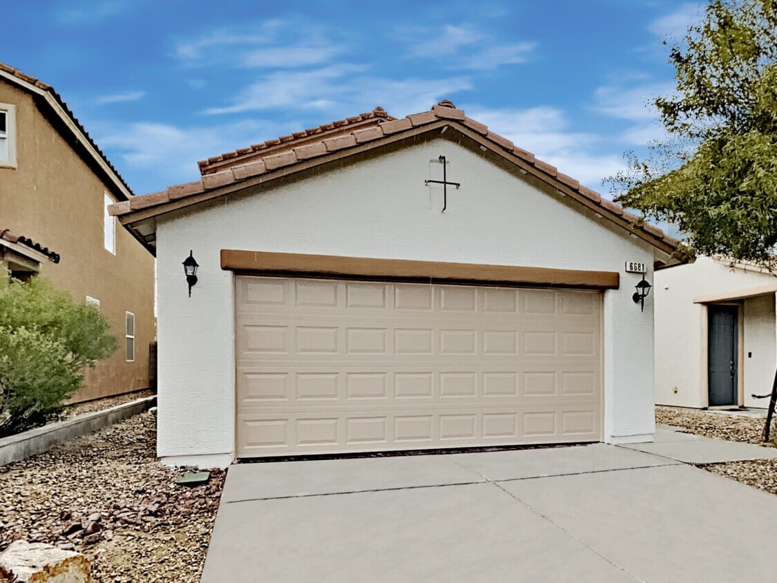Foto principal - 6681 Sleepy Meadow Ct