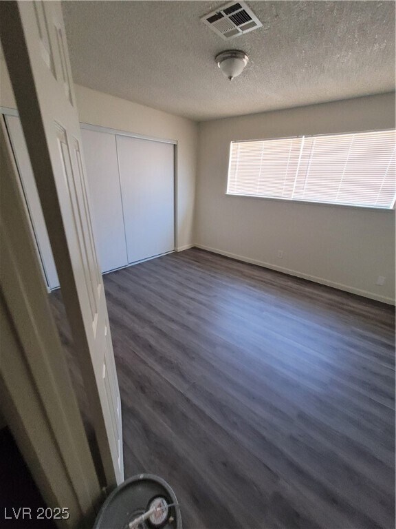 Building Photo - 3755 Chutney St