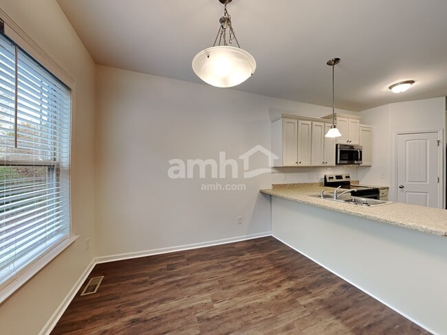 Building Photo - 108 Citrine Ct