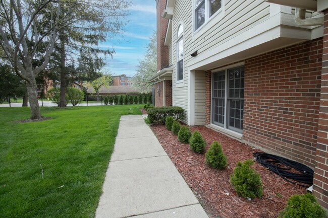 Foto del edificio - 1843 W White Oak St