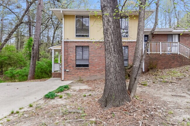 Building Photo - 9050A Spillers Dr SW