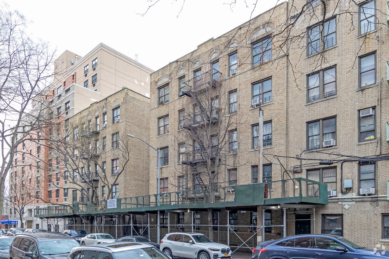 Foto principal - 2075 Morris Ave