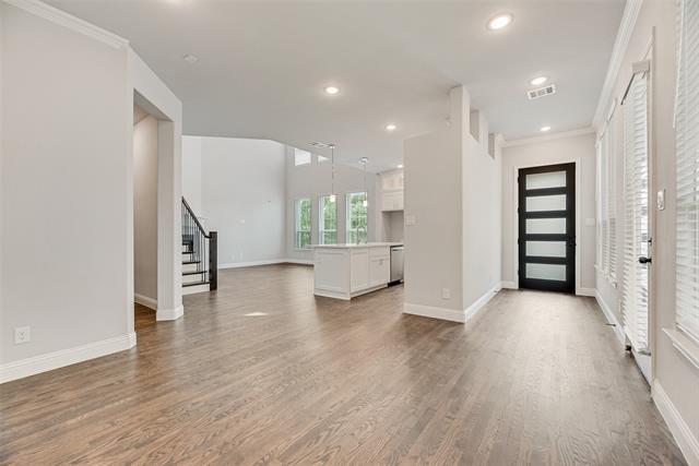 Building Photo - 2546 N Collins Blvd
