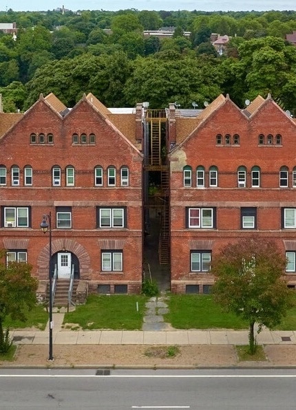 Building Photo - 514 Lake Ave