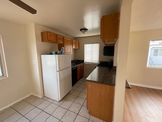 Foto del edificio - 2023 Marshallfield Ln